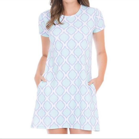 Cabana Life T-Shirt Dress in Cabana Coast White Green Purple Lattice Print Sz M - Picture 1 of 7